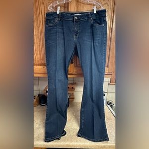 CAbi 120 Curvy Galaxy Boot Cut Jeans Medium Wash Jeans Size 16 EUC